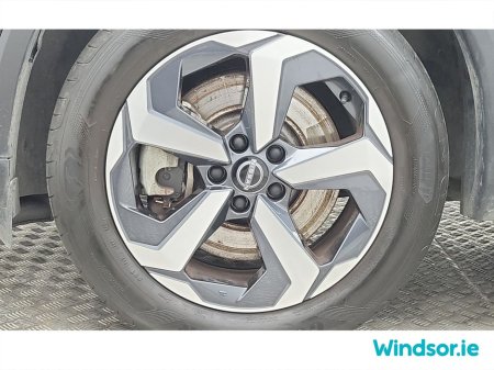 2023 Nissan Qashqai ePOWER QASHQAI SV €31,995 thumbnail