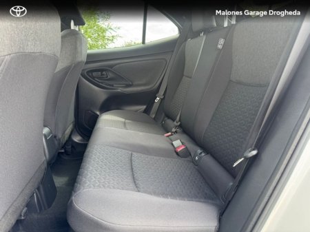 2023 Toyota Yaris Cross - thumbnail 7