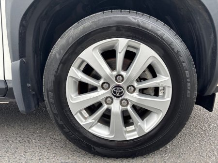 2023 Toyota Yaris Cross - thumbnail 5