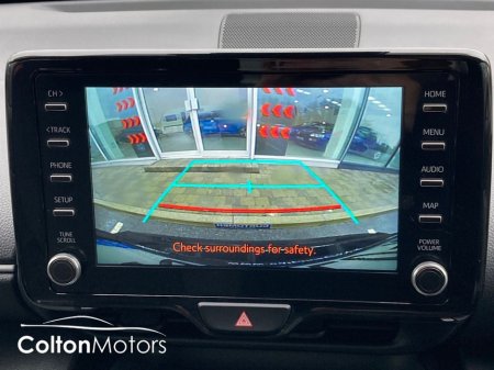 2024 Toyota Yaris Cross 1.5 Hybrid Luna €27,950 thumbnail