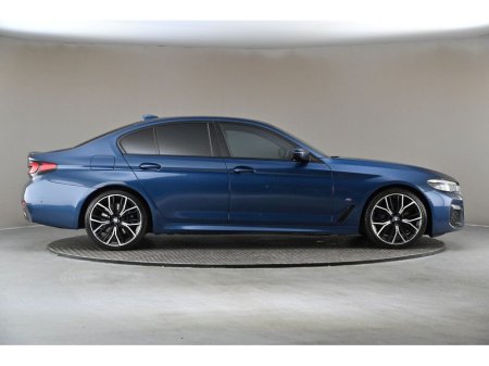 2021 BMW 5 Series - thumbnail 12