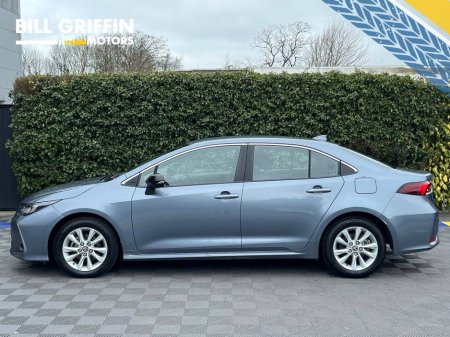 2023 Toyota Corolla - thumbnail 3