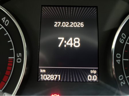 2016 Skoda Superb - thumbnail 19