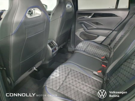 2026 Volkswagen Tiguan R-LINE thumbnail