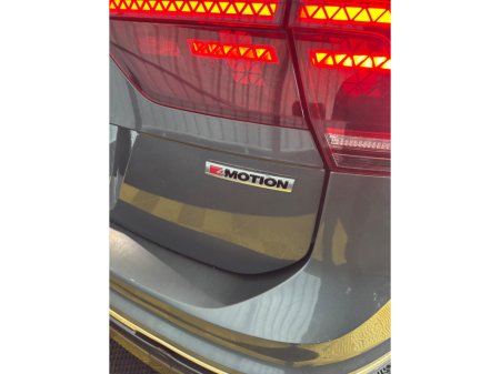 2020 Volkswagen Tiguan - thumbnail 12