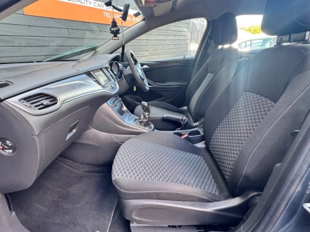 2016 Opel Astra - thumbnail 13