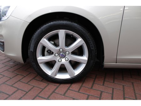 2016 Volvo S60 2.0D4 SE LUXURY EDITION 4DR SALOON AUTOMATIC // STUNNIN CAR WITH ONLY 61.000 KMS // BUY WITH CONFIDENCE AA AND SIMI APPROVED DEALER 2026 // FINANCE ARRANGED // TRADE INS WELCOME // €17,950 thumbnail