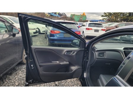 2017 Honda Grace - thumbnail 12