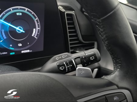 2025 Kia Sportage (251) PHEV MY25 1.6 PETROL HYBRID €40,995 thumbnail