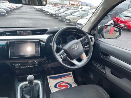 2020 Toyota Hilux - thumbnail 9