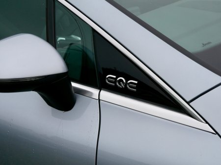 2024 Mercedes-Benz EQE EQE 300 AMG Line Exterior €57,950 thumbnail