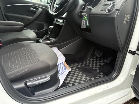 2017 Volkswagen Polo 1.2i TSI Petrol Automatic Comfortline €14,500 thumbnail