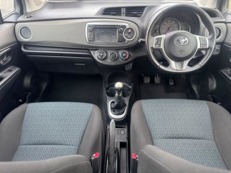 2012 Toyota Yaris 1.33 Dual VVT-i 3Dr Terra €6,195 thumbnail