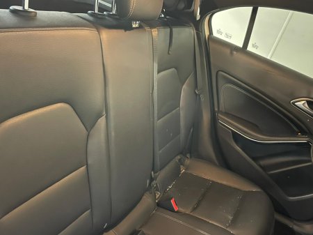 2017 Mercedes-Benz A Class - thumbnail 5