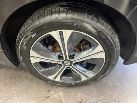 2021 Nissan Leaf - thumbnail 17