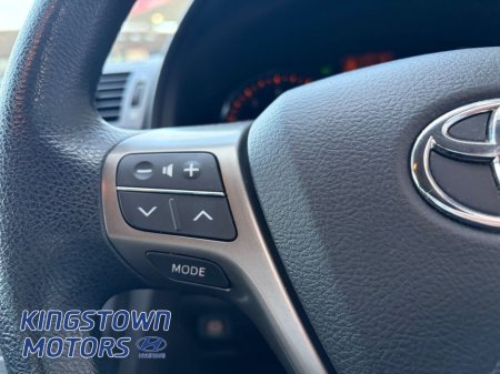 2010 Toyota Avensis - thumbnail 11