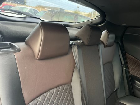 2019 Toyota C-HR 1.8 HYBRID AUTO LOW KM HIGH SPEC €18,950 thumbnail