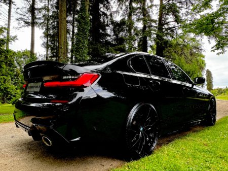 2022 BMW 3 Series - view 4