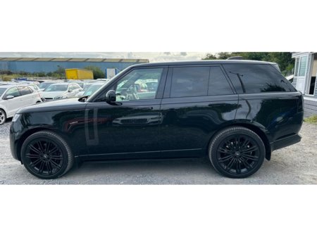 2024 Land Rover Range Rover 3.0 Diesel 350 MHEV Autobiography Auto 4WD Euro 6 (s/s) 5dr €199,995 thumbnail