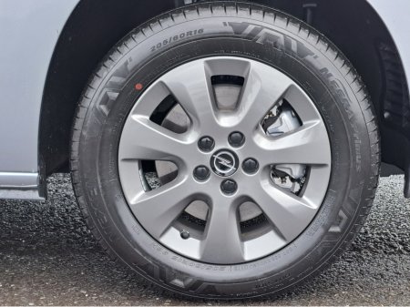 2026 Opel Combo SPORTIVE L1H1 1.5TD 130BHP **8 SPEED AUTOMATIC**TOP SPEC** €25,163 thumbnail