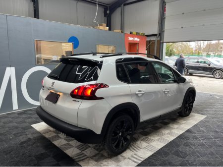 2020 Peugeot 2008 - thumbnail 2