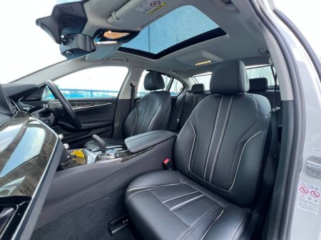 2018 BMW 5 Series 530e LUXURY LINE 2.0 HYBRID // FULL SERVICE HISTORY/ /TILT & SLIDE SUNROOF // HARMAN/KARDON €24,900