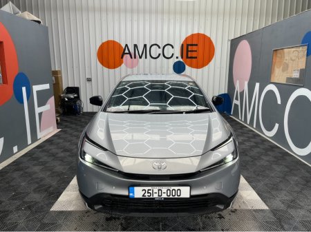 2025 Toyota Prius - thumbnail 6