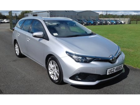 2017 Toyota Auris BUSINESS EDITION TSS D D-4D TOURING SPORTS Estate