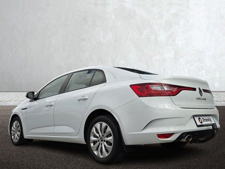 2019 Renault Megane - thumbnail 16