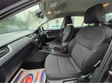 2017 Skoda Octavia - thumbnail 16