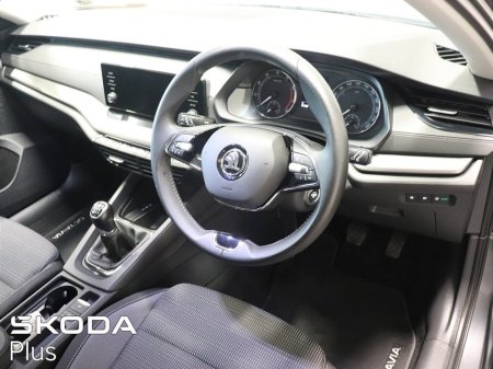 2023 Skoda Octavia - thumbnail 8