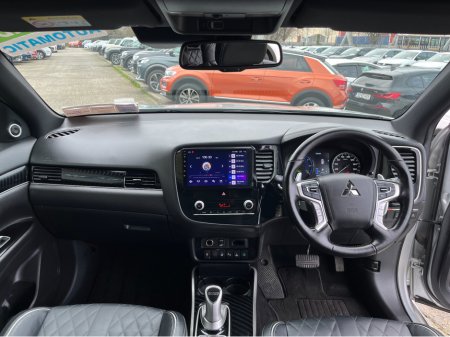 2020 Mitsubishi Outlander - thumbnail 15