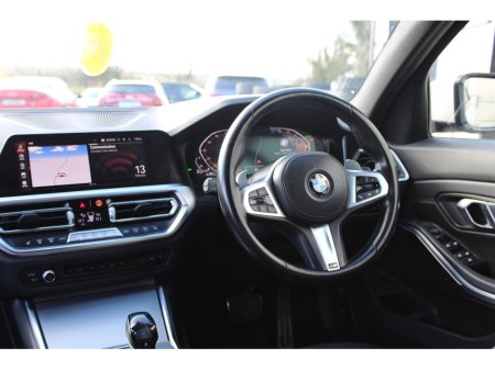 2021 BMW 3 Series  €35,995 thumbnail