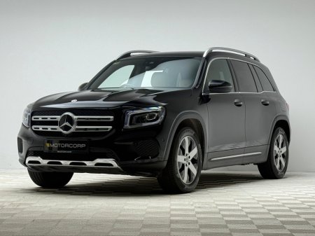 2023 Mercedes-Benz GLB GLB 200 €39,990 thumbnail