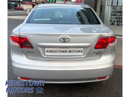 2010 Toyota Avensis - thumbnail 4