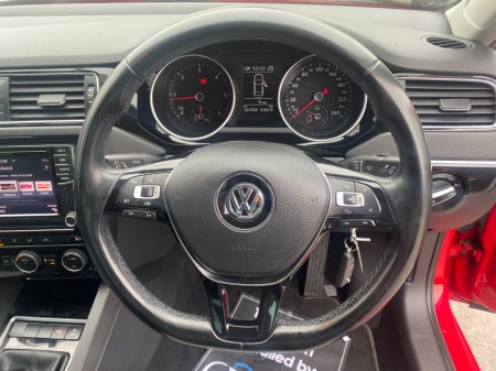 2017 Volkswagen Jetta - thumbnail 15
