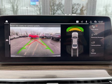 2021 BMW 5 Series - thumbnail 18