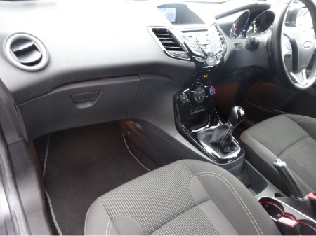 2016 Ford Fiesta TITANIUM 1.25 PETROL 60PS 5 DOOR LOW MILEAGE KEY 104 €9,950 thumbnail