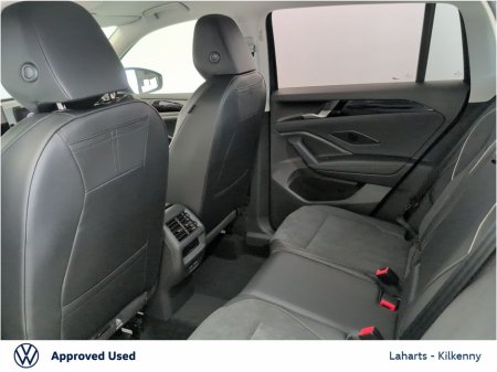 2025 Volkswagen Tiguan 3 ELEGANCE 1.5TSI 204HP DSG PHEV €54,950 thumbnail