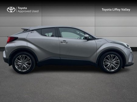 2022 Toyota C-HR - thumbnail 3