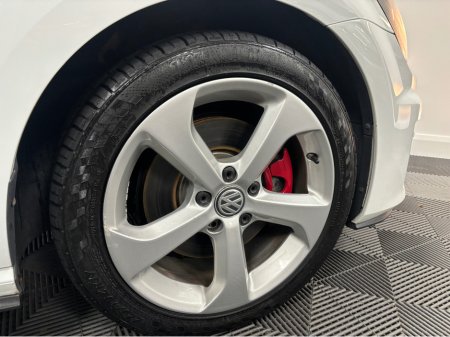 2013 Volkswagen Golf VOLKSWAGEN GOLF GTI 2.0 TSI MANUAL 6SPEED FWD 220BHP 3DR*TARTAN SEATS*AUTO HOLD HANDBRAKE*TRADE INS AVAILABLE* €15,950 thumbnail