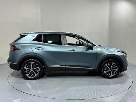 2025 Kia Sportage - thumbnail 8
