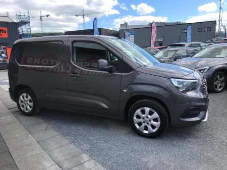 2019 Vauxhall Combo - thumbnail 11