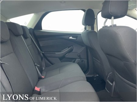 2017 Ford Focus 1.0 Ecoboost 100PS Style €12,950 thumbnail