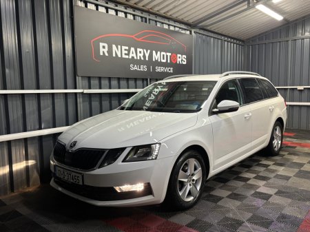 2017 Skoda Octavia - thumbnail 4