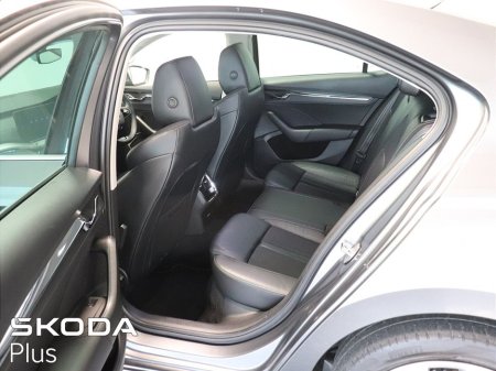 2023 Skoda Octavia - thumbnail 7