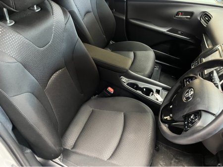 2022 Toyota Prius - thumbnail 9