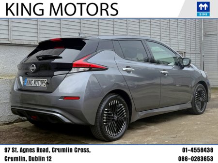 2024 Nissan Leaf - thumbnail 3