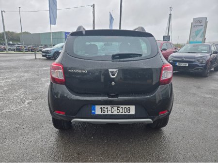 2016 Dacia Sandero - view 4