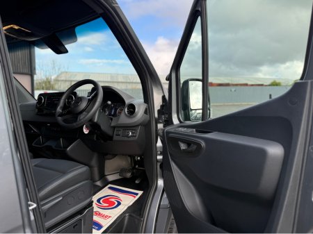 2025 Mercedes-Benz Sprinter - thumbnail 15